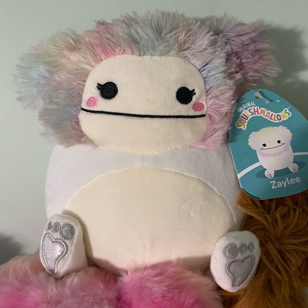 Squishmallows Zaylee the Bigfoot